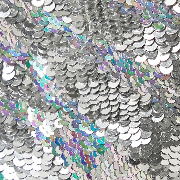 NWT {RETROFETE} ’Norma’ Silver Sequin One-Shoulder Long Sleeve Top - Picture 5 of 12